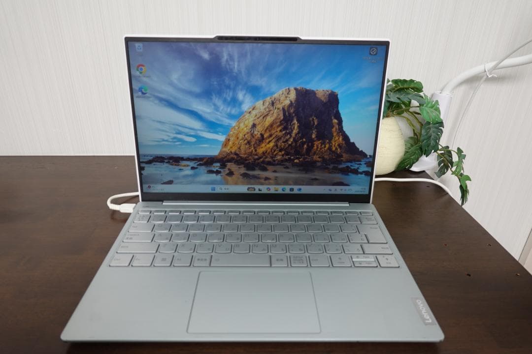 Windowsノート本体 Lenovo Yoga Slim 770i Carbon (82U90073JP