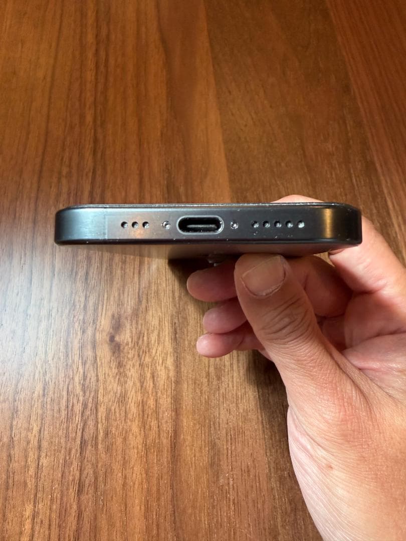 【美品】iPhone 15 Pro 256GB SIMフリー｜おまけ付