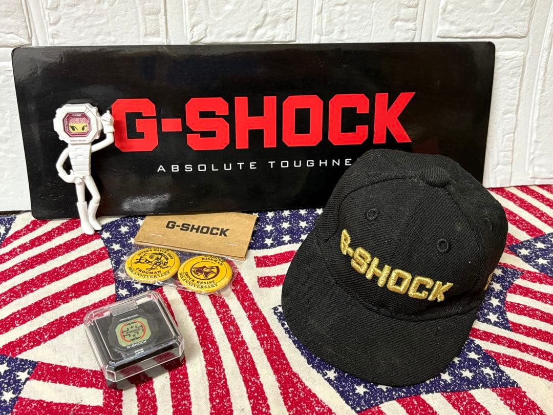 ٩( ᐛ )وG-SHOCKフィギュア&ノベルティ5点セット☆台座欠品(^_-)
