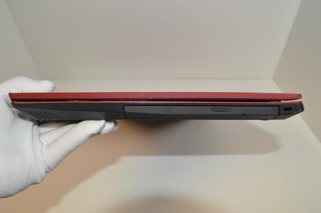 レッドLAVIE第8世代i7/20G/SSD1TB+HDD1TB/BD再生