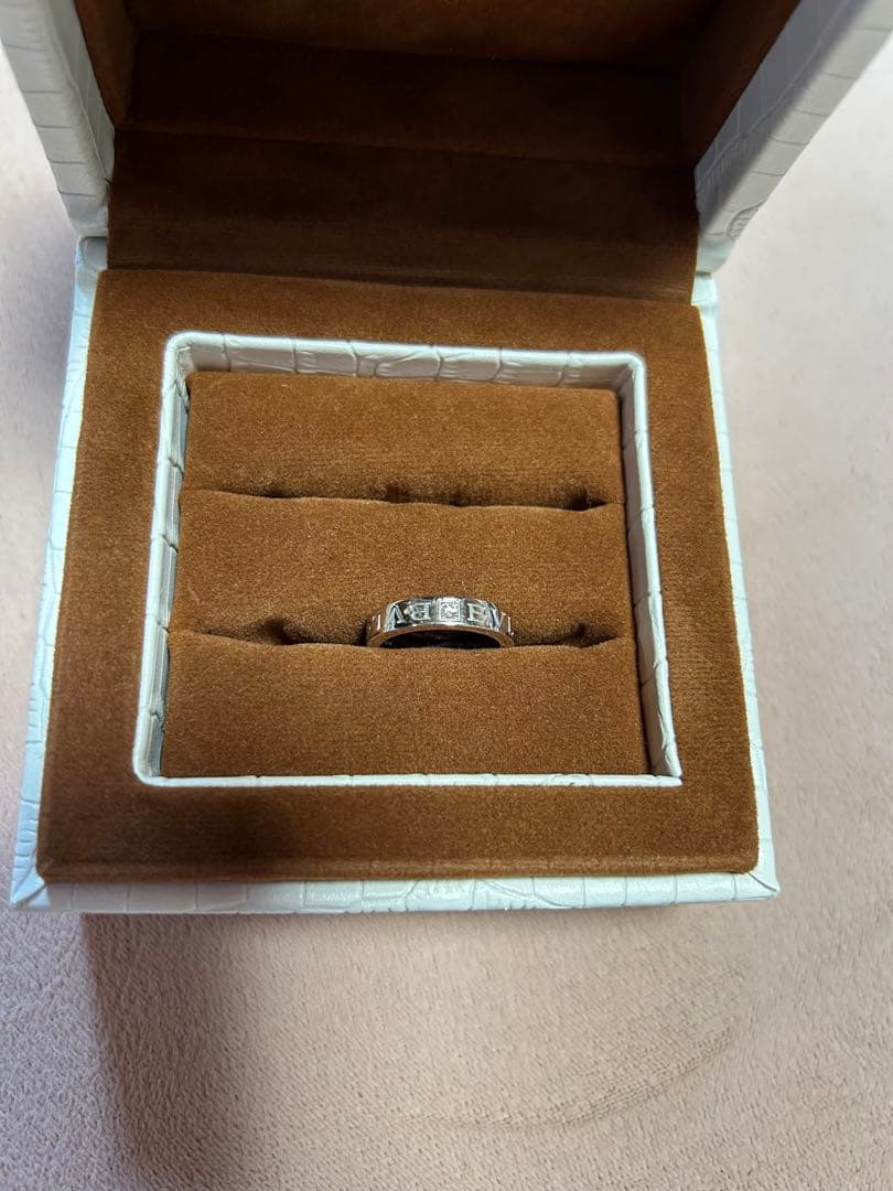 ブルガリ　BVLGARI ダイヤモンド　K18ホワイゴールド