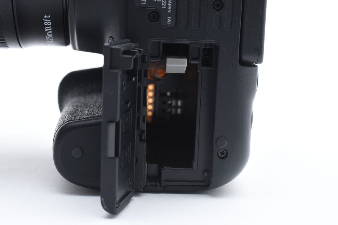 美品 Canon EOS Kiss X8i Wi-Fi搭載 キャノン #8416