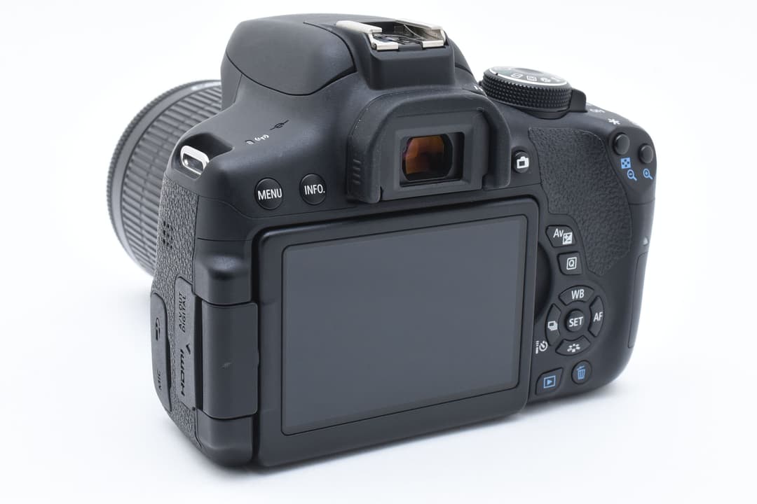 美品 Canon EOS Kiss X8i Wi-Fi搭載 キャノン #8416