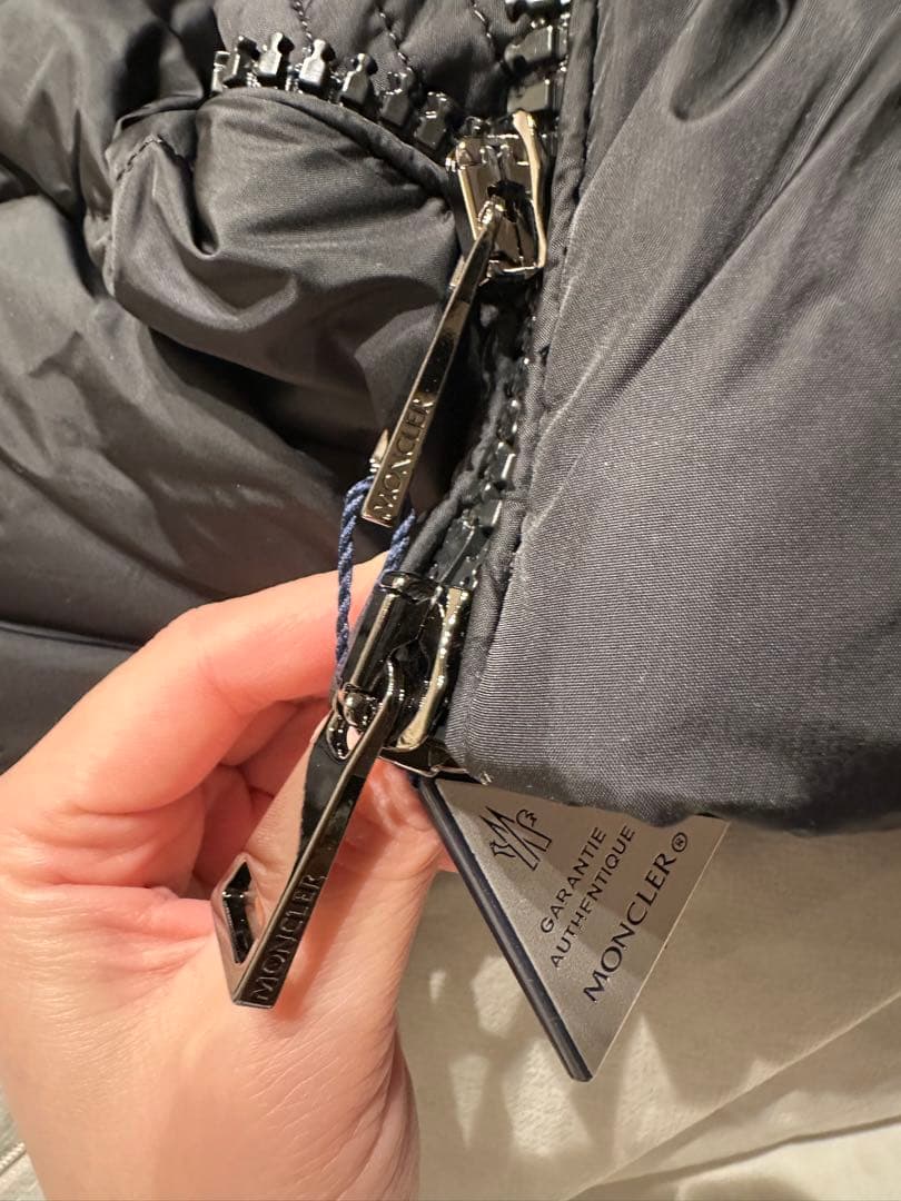 最終値下げモンクレール　aphroti アフロティ　ブラック0