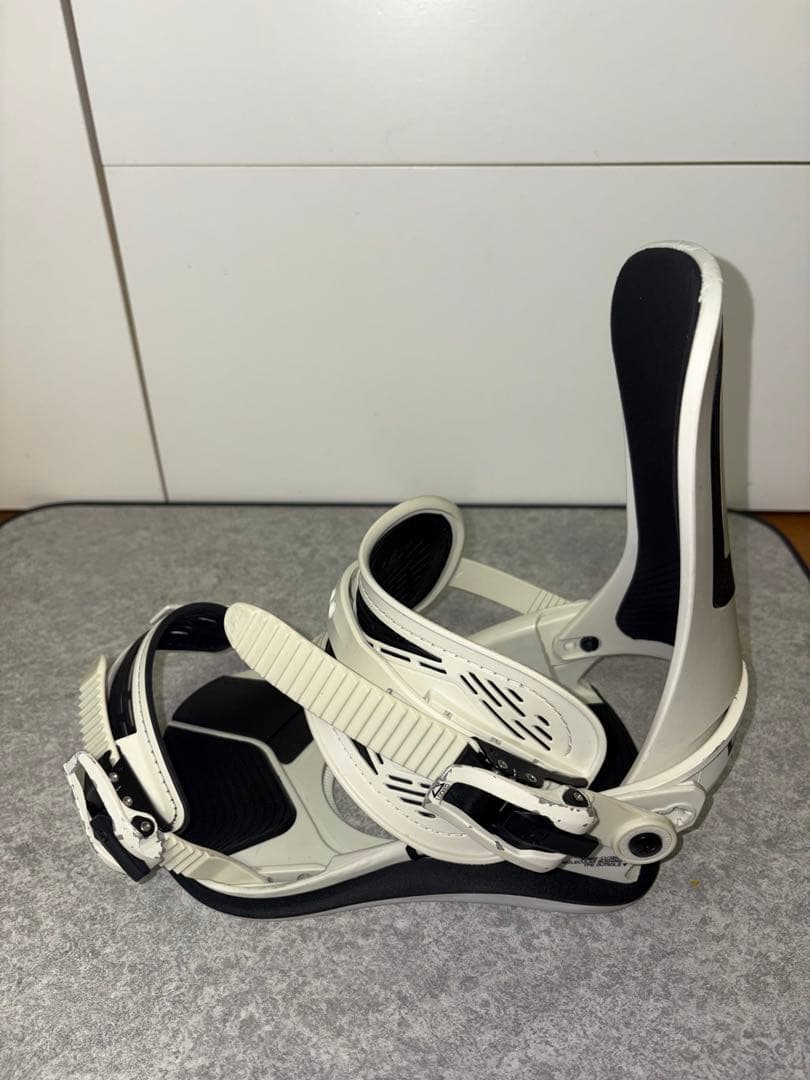 23-24 UNION ULTRA スノーボード ビンディング ホワイト