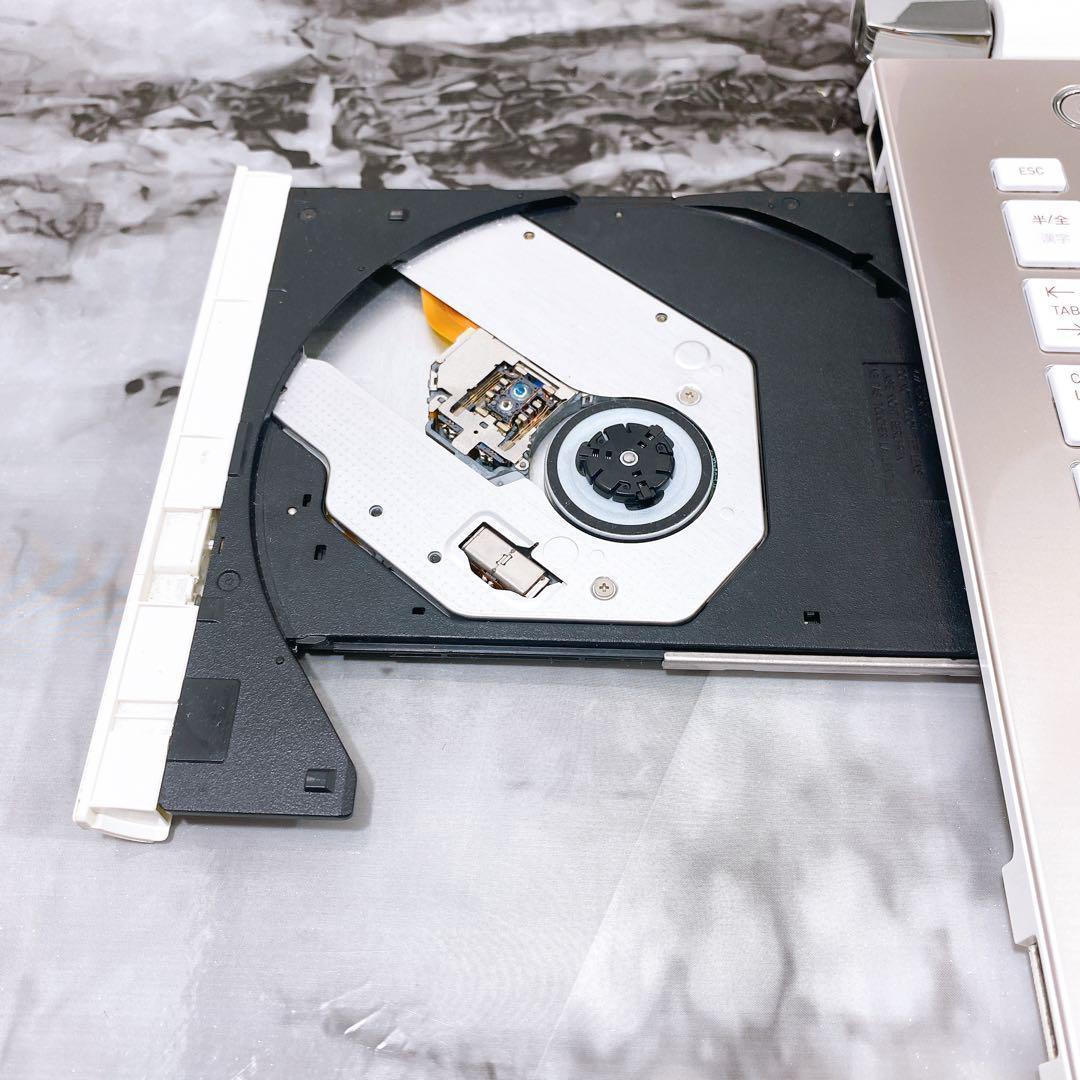 大人可愛いゴールド✨Core i7✨新品SSD1TB✨ブルーレイ✨ノートパソコン