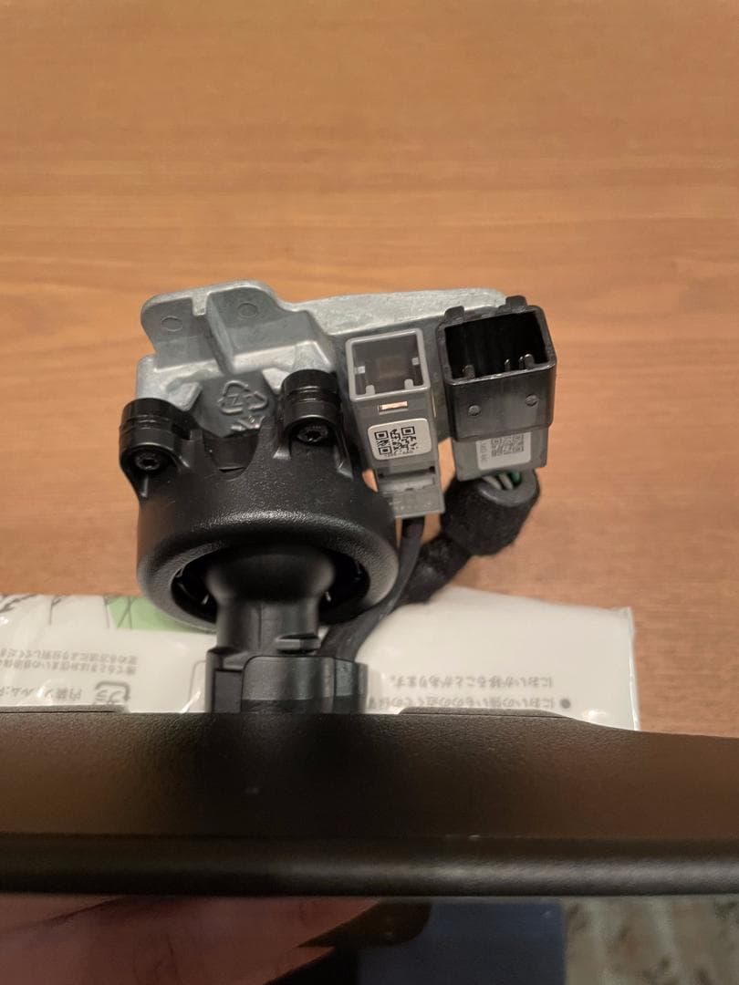 アルファード30系後期　純正デジタルインナーミラー&カメラ