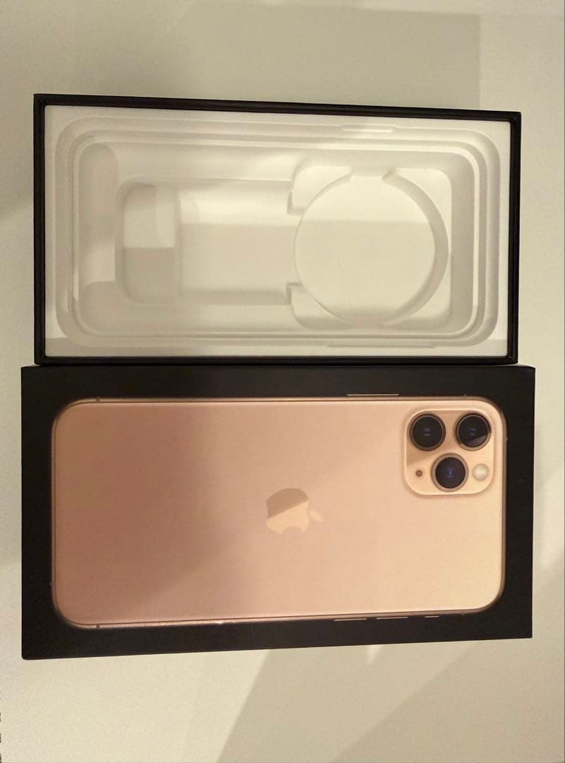 iPhone11Pro ゴールド 256GB 画面割れ有り Apple