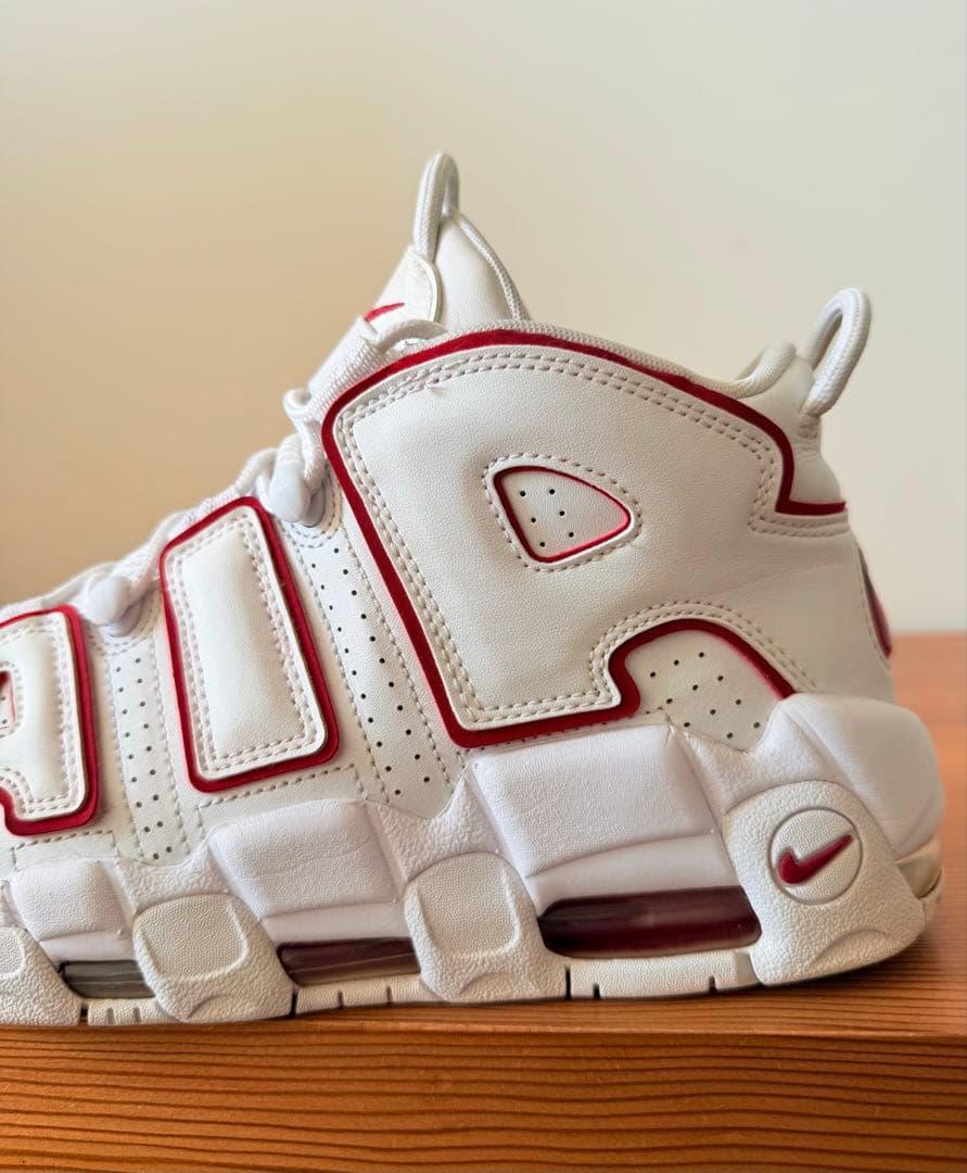 エア モア アップテンポ '96 リナウンドリズム ヴァーシティレッド モアテン