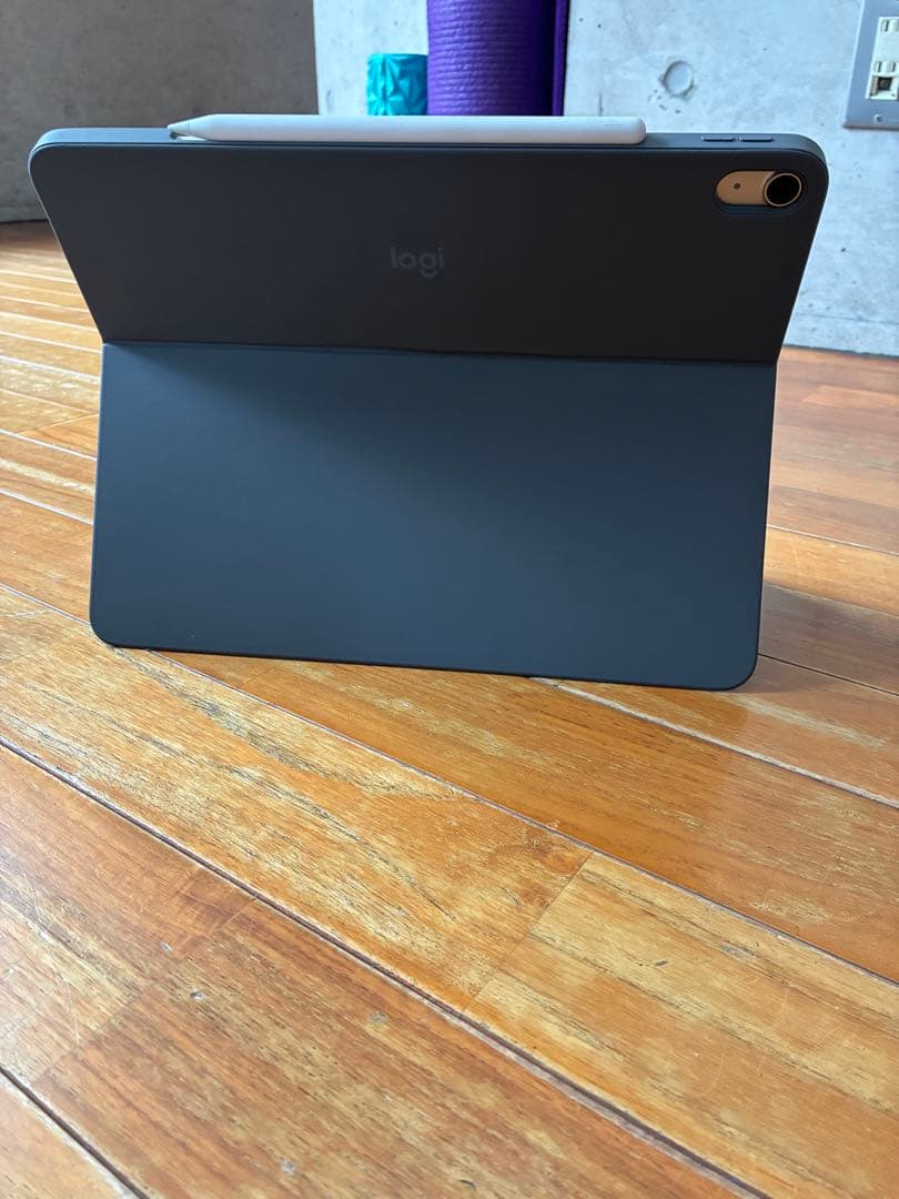 ロジクール　コンボタッチ　iPad air 13インチ用（M2、M3対応）