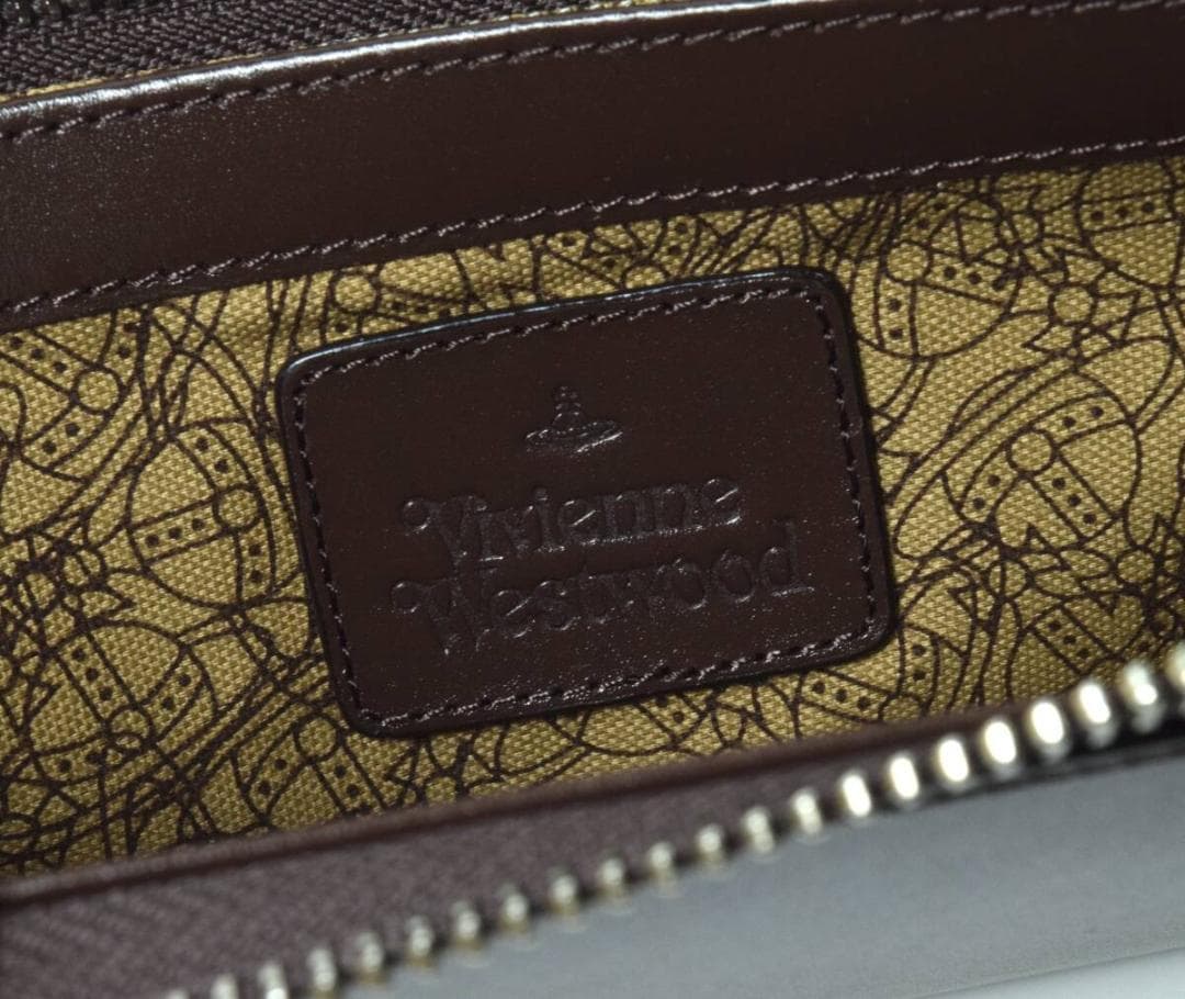 未使用 ヴィヴィアンウエストウッド 牛革ラウンド 長財布 ブラウン VWK829