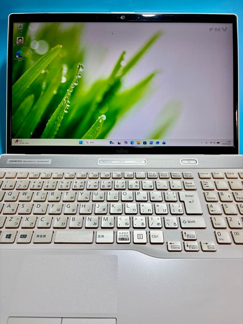 富士通 LIFEBOOK AH53/B3 i7 8550U 32GB 2TB