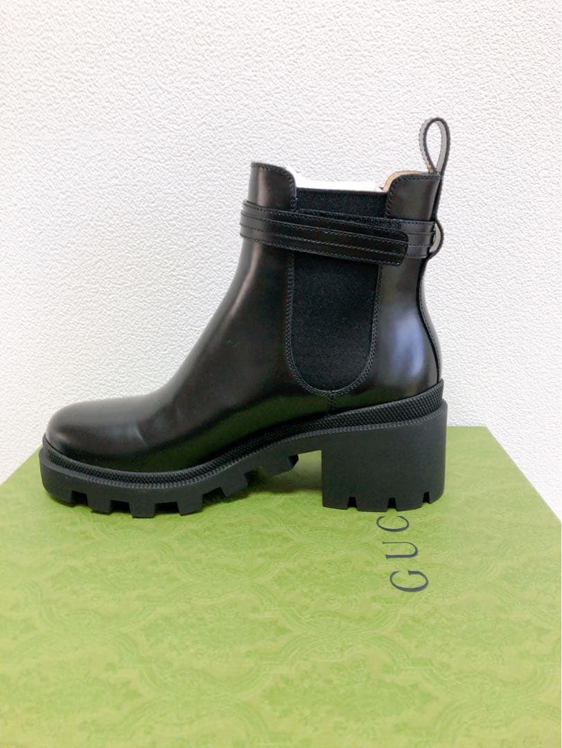 新品未使用☆GUCCI ベルト付き　サイドゴアブーツ　38(25cm相当)