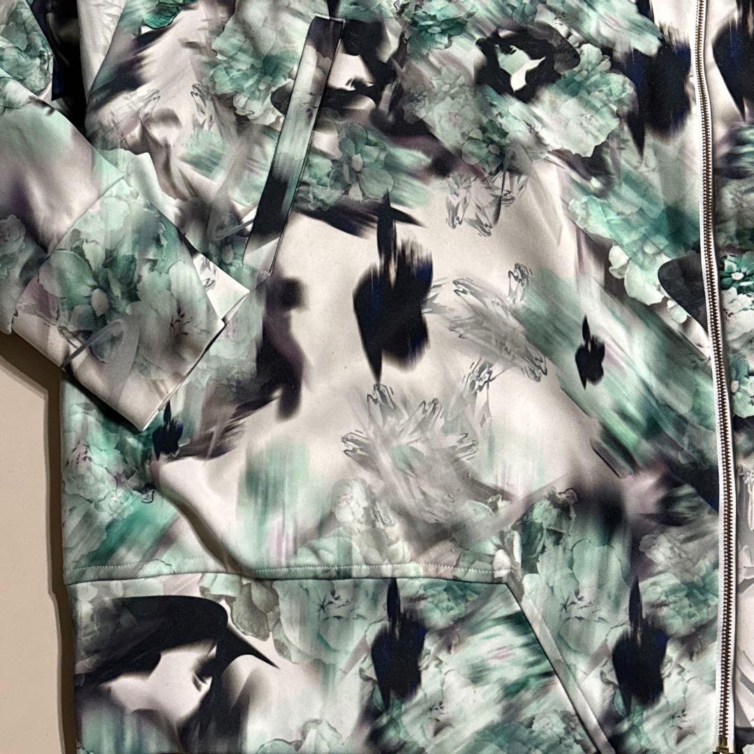 \"2016-2017秋冬\" BALMUNG グラフィックパーカ 「黒い花」 名作