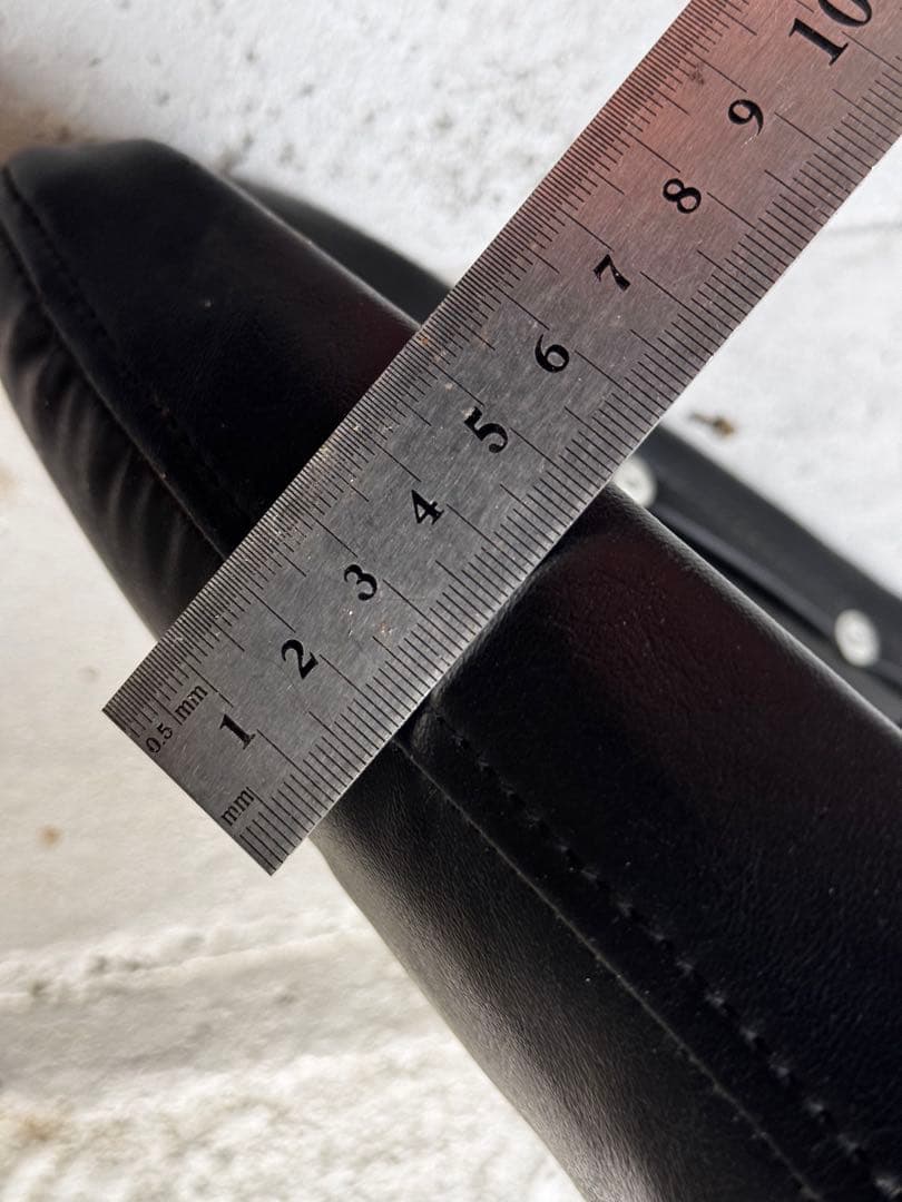 チョッパーシート　シングルシート　ハーレー