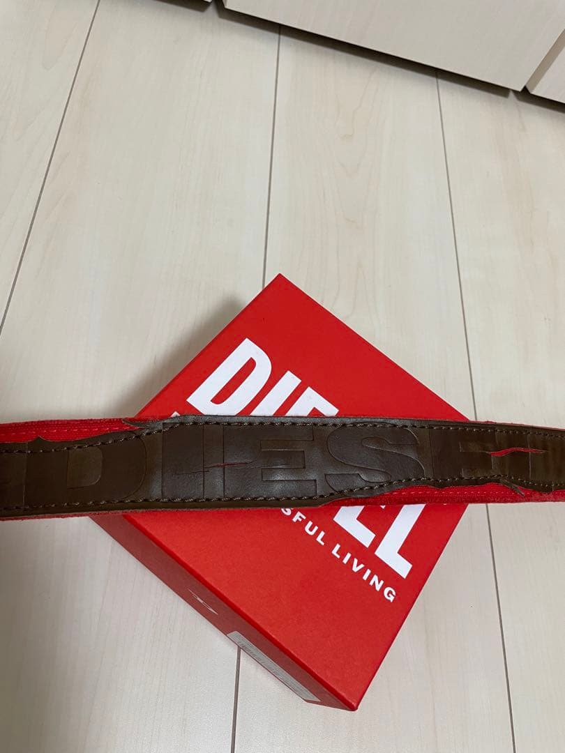 ☆期間限定値下げ☆DIESEL☆新品未使用☆95size☆本革ベルト☆