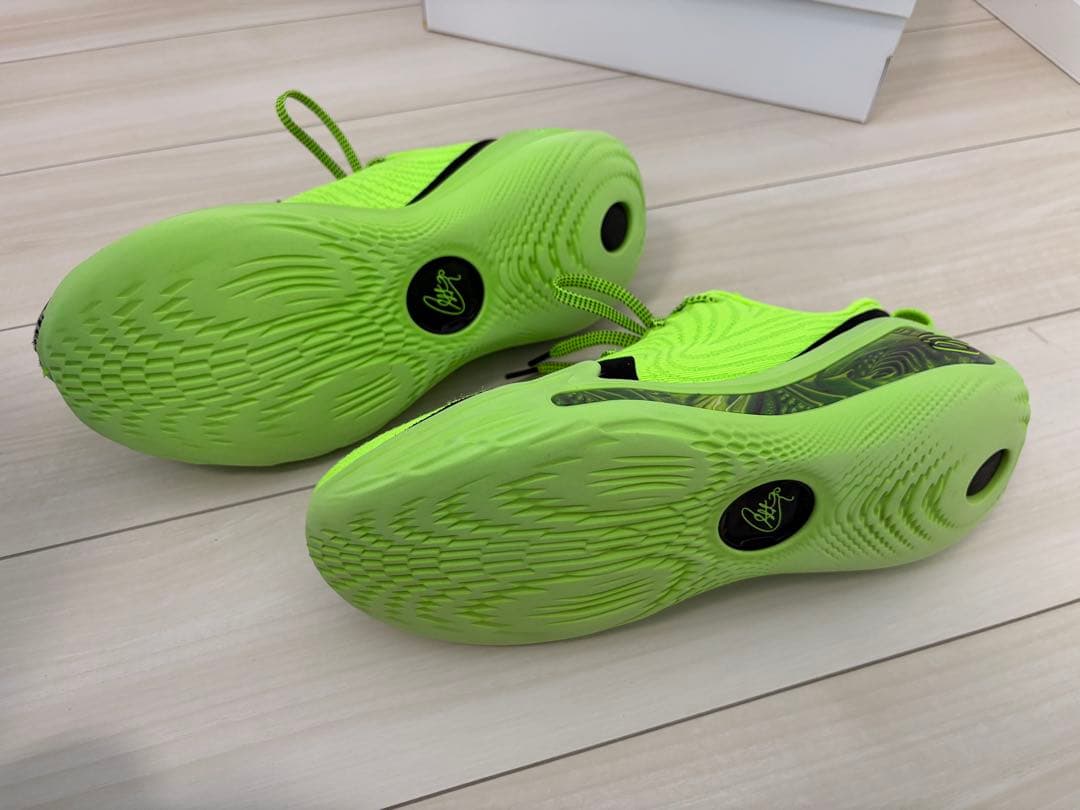Curry バスケットボールシューズ 蛍光グリーン