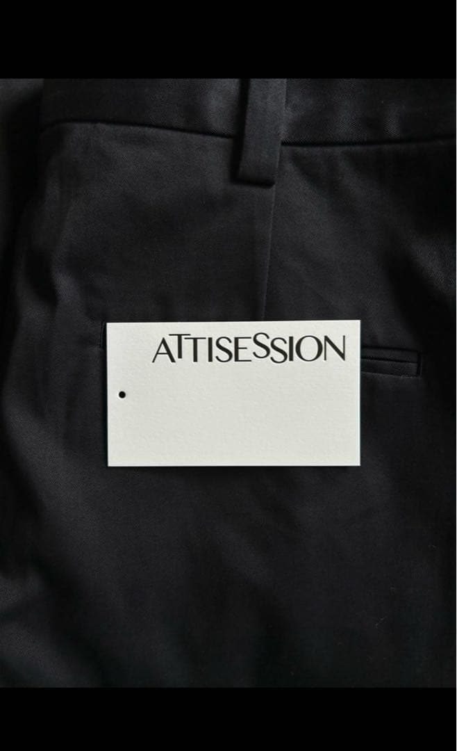 新品未使用ATTISESSIONベルト 2タック ストレート パンツ/NAVY