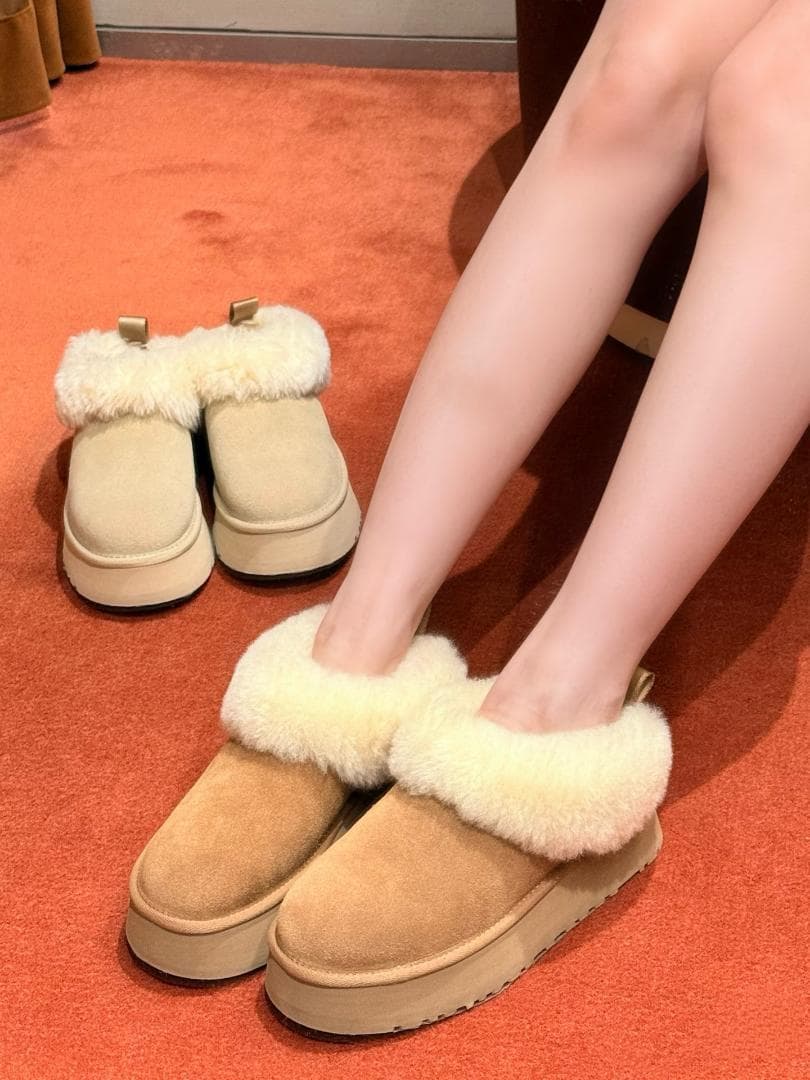 早い者勝ち！UGG ファー付きスエード厚底ムートンブーツ