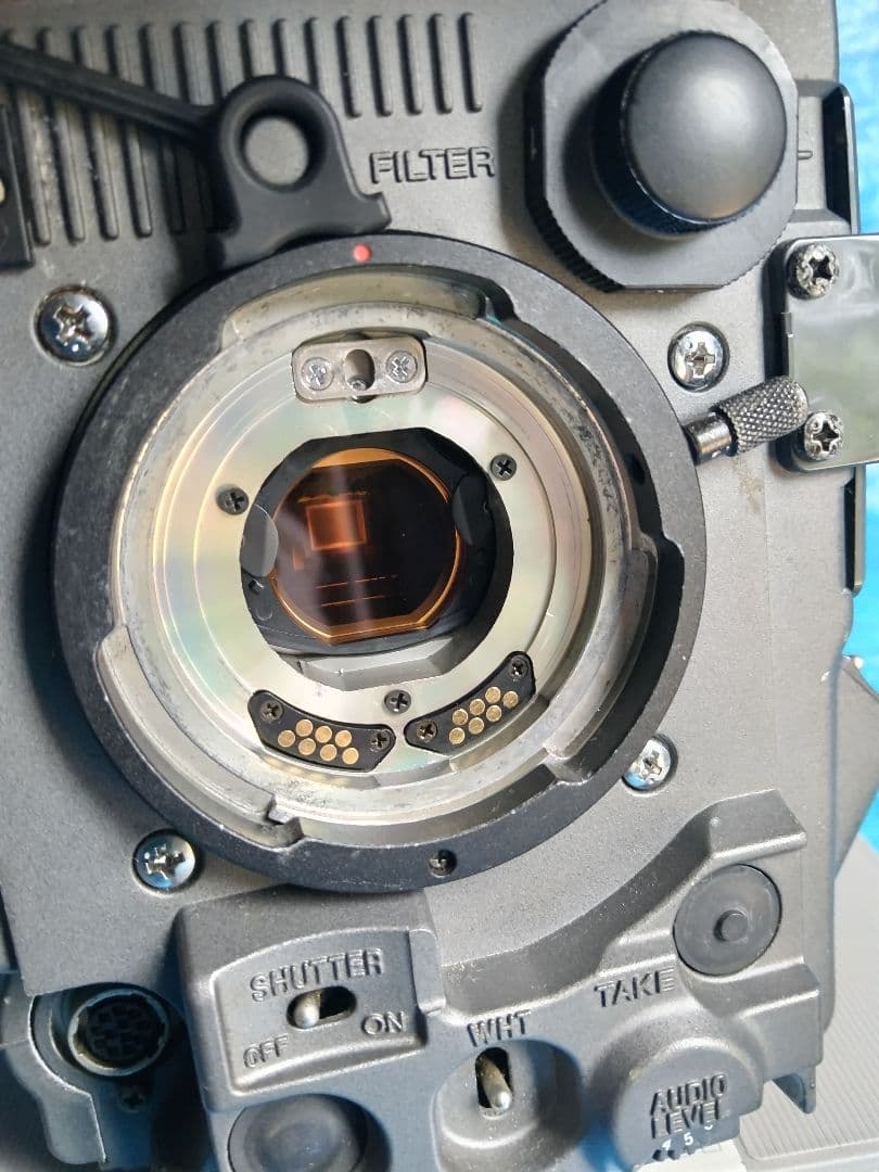 業務用ビデオカメラ DSR-300 中古品の出品です。