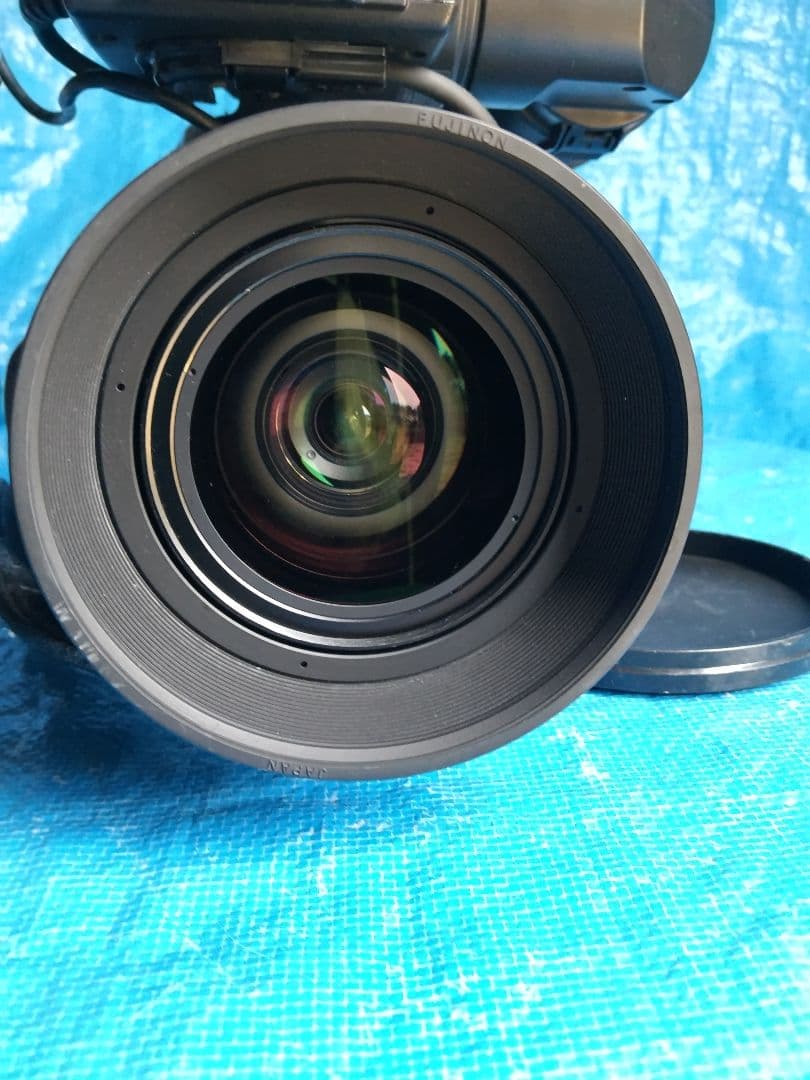 業務用ビデオカメラ DSR-300 中古品の出品です。