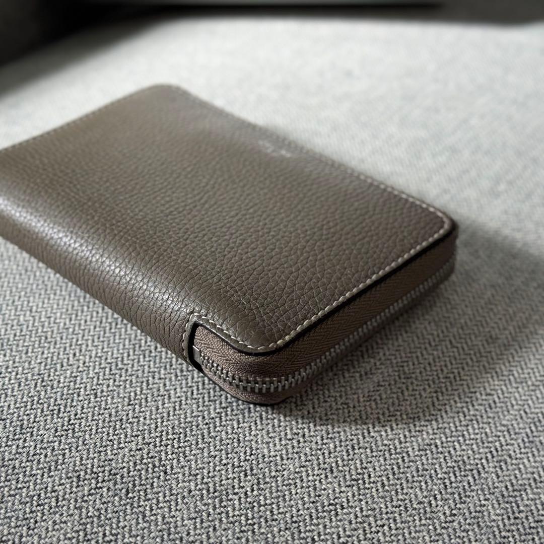 セリーヌ ミディアム ジップアラウンドウォレット グレージュ イエロー