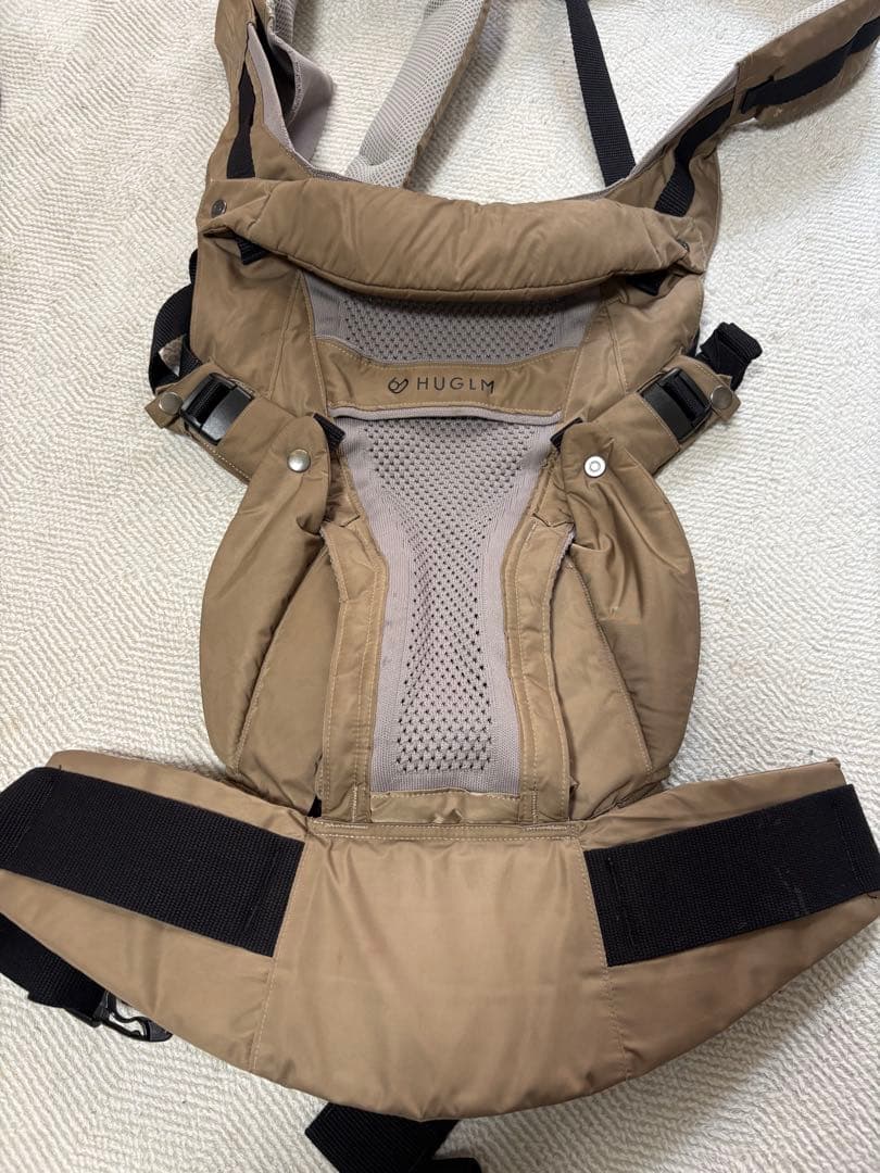 HUGLM ベージュ 抱っこ紐