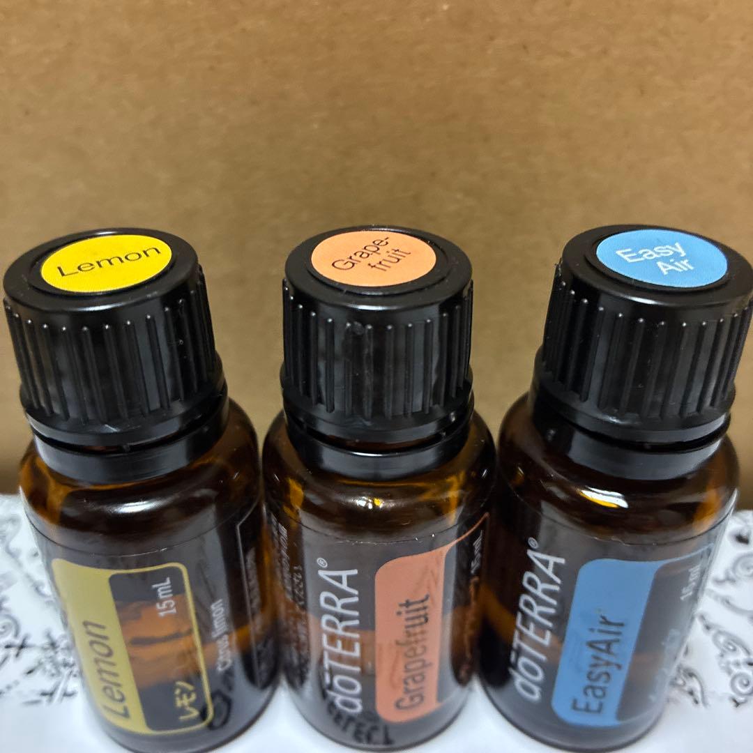 doTERRA エッセンシャルオイルボックス 22本収納