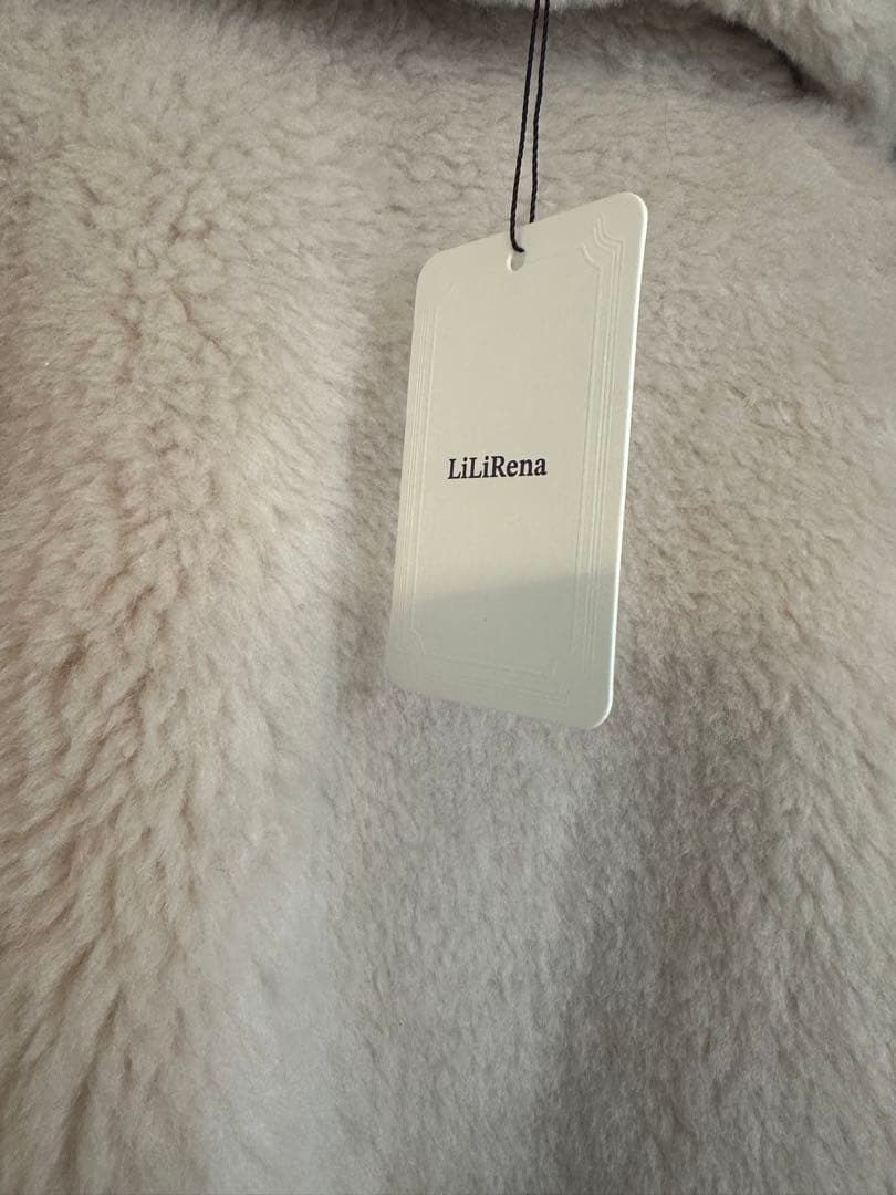 新品タグ付き♡LiLiRena♡リリレナ♡テディコート