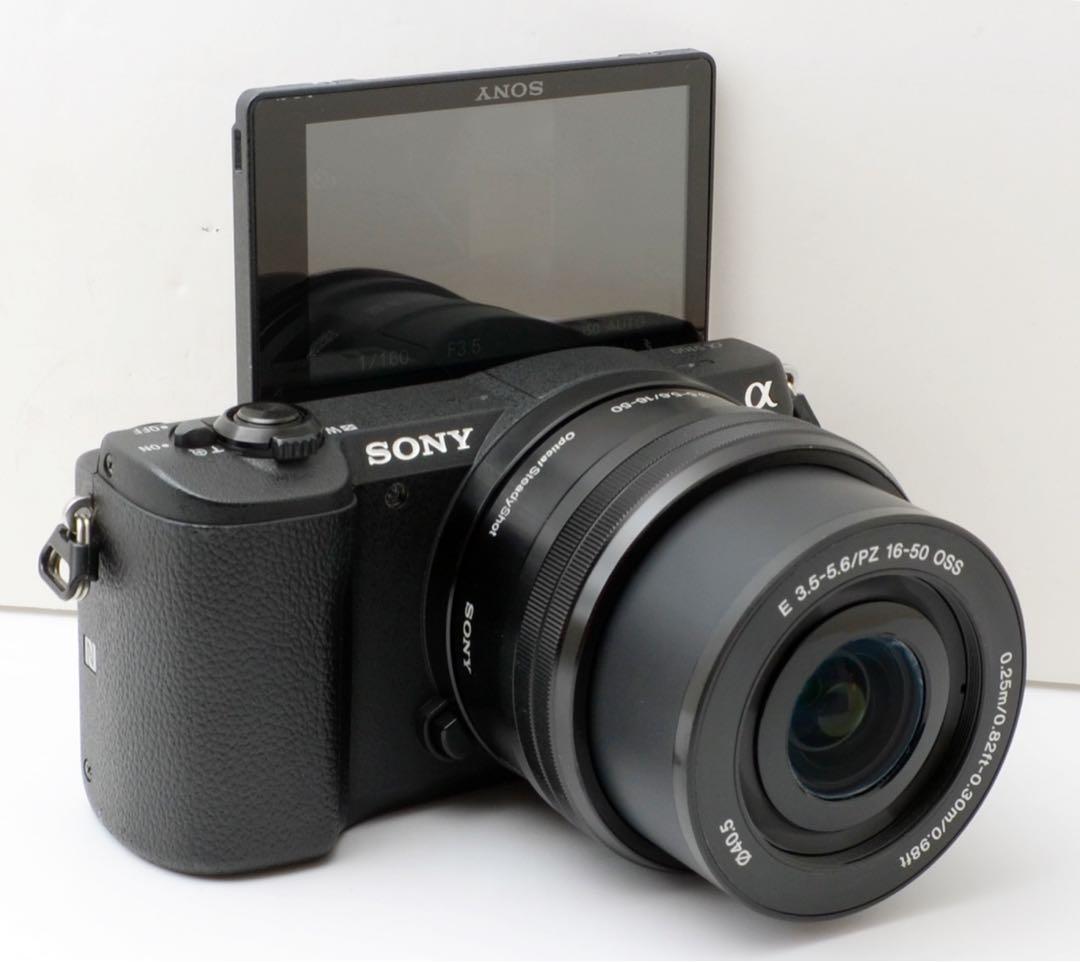 専用S数約2400回！SONY α5100★高性能ミラーレス★Wi-Fi内蔵