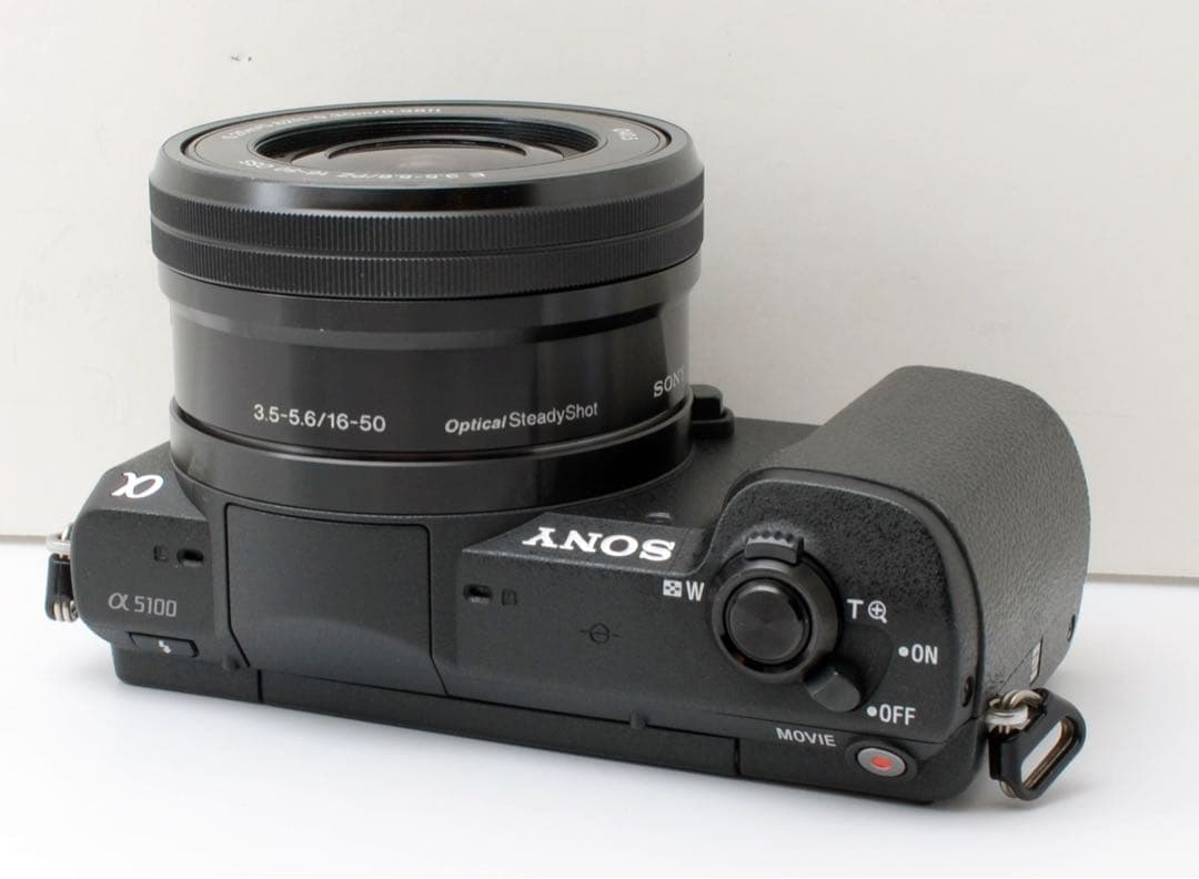 専用S数約2400回！SONY α5100★高性能ミラーレス★Wi-Fi内蔵