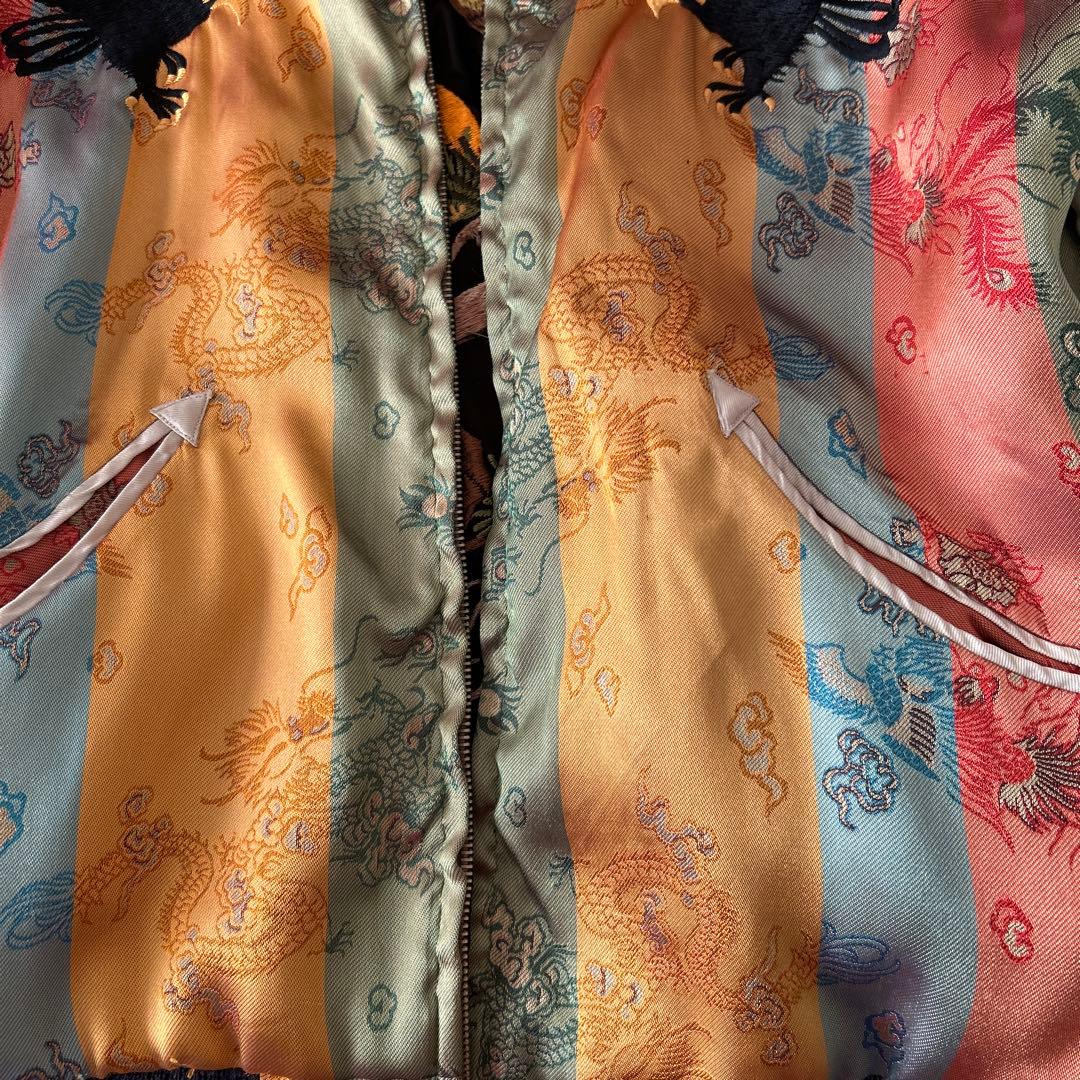 港商　スカジャン