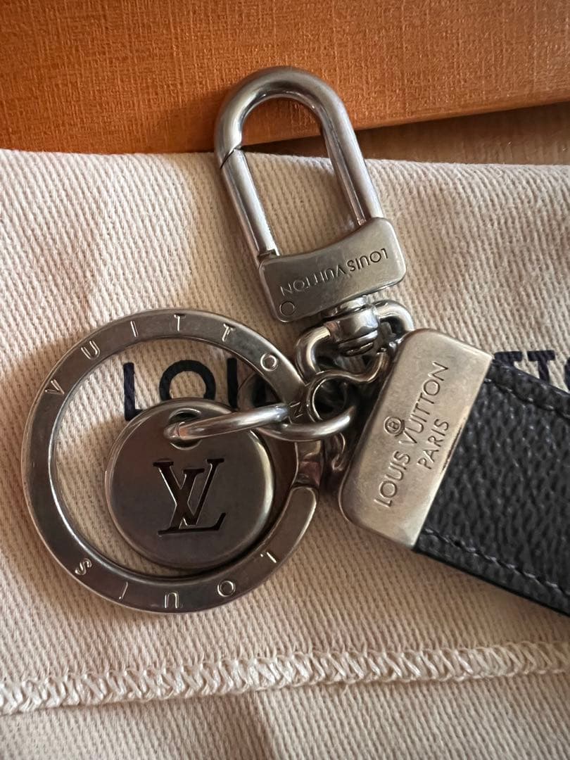 Louis Vuitton ブラック キーホルダー