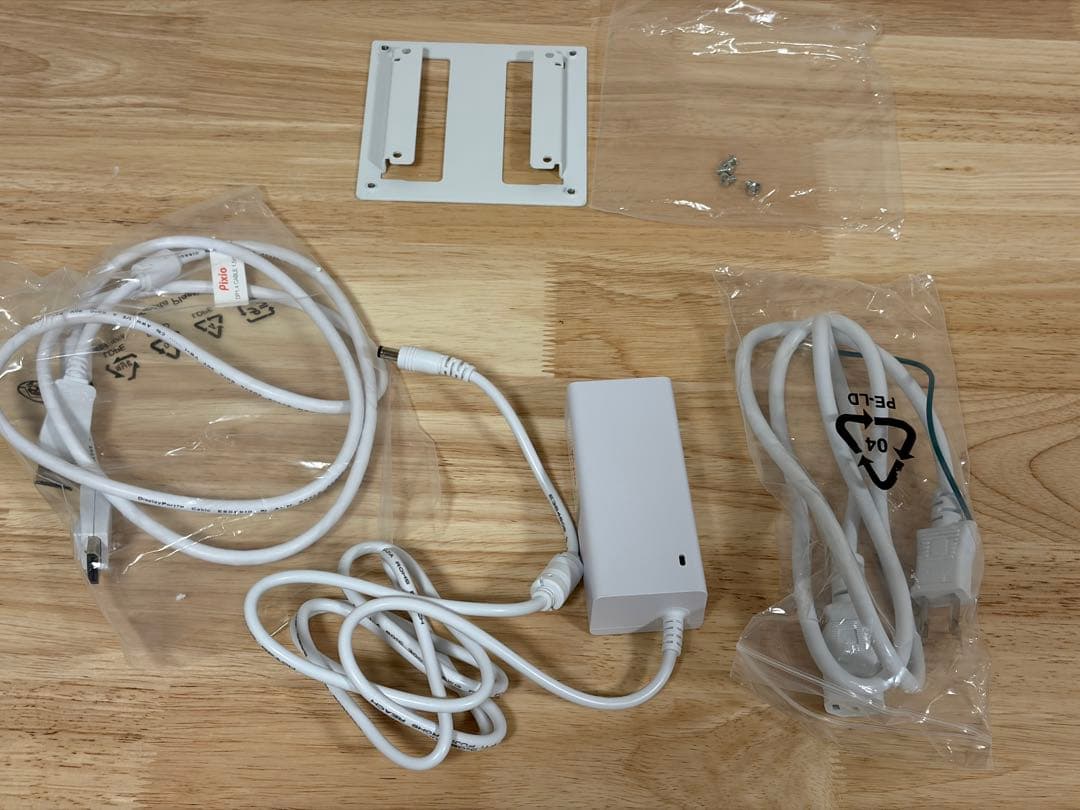 Pixio PX27U Wave white 4K 27インチ 160Hz