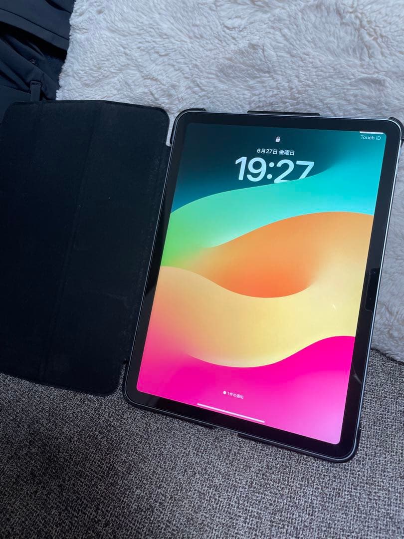 ipad Air 第6世代 128G カバーだけ汚れ有り