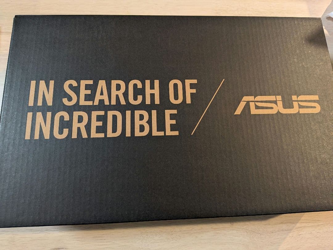 ASUS Zenbook S OLED ノートPC リファインドホワイト