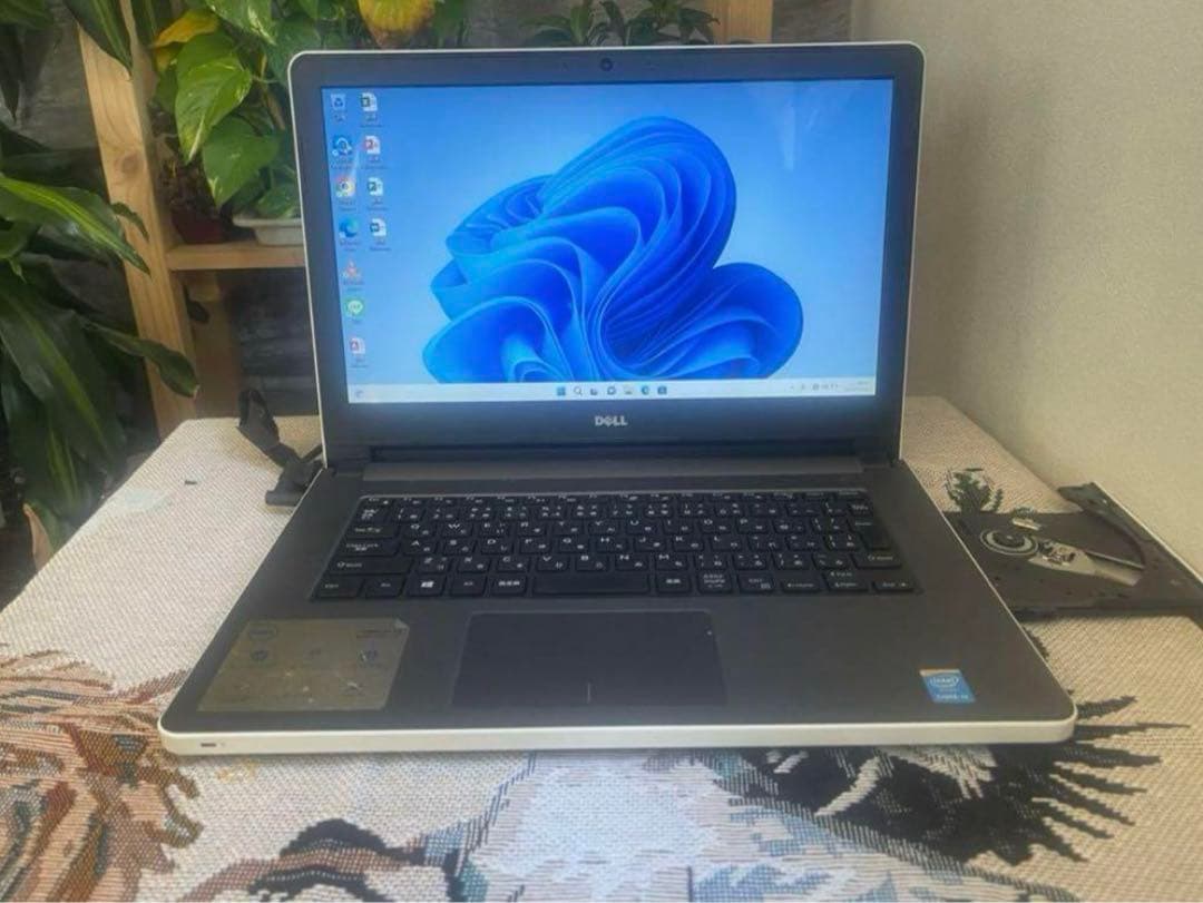 DELL  ノ-トパソコン⭐︎office⭐︎Corei3⭐︎Windows11⭐︎