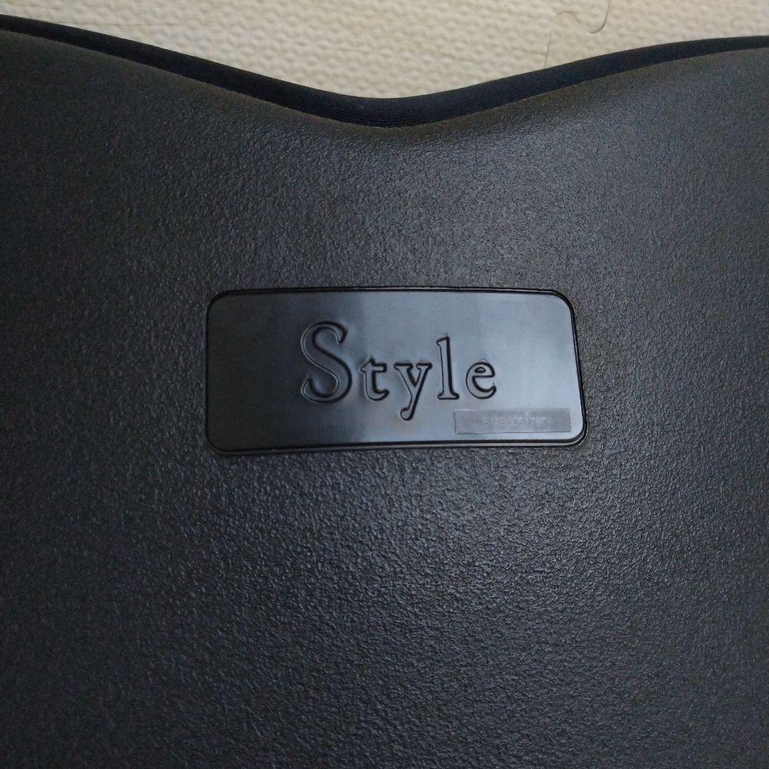 Style　PREMIUM ブラック座椅子 人間工学デザイン MTG