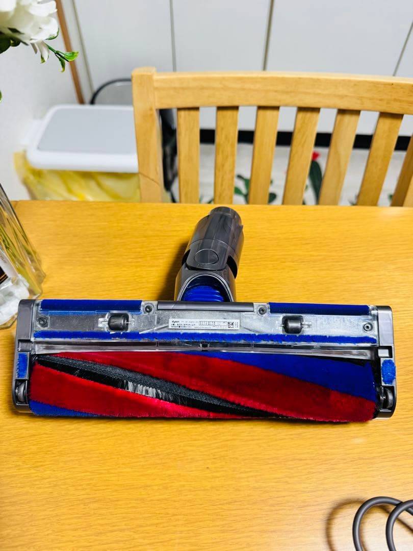 中古・現状品 Dyson ダイソン SV18 掃除機 パーツ付き [36]