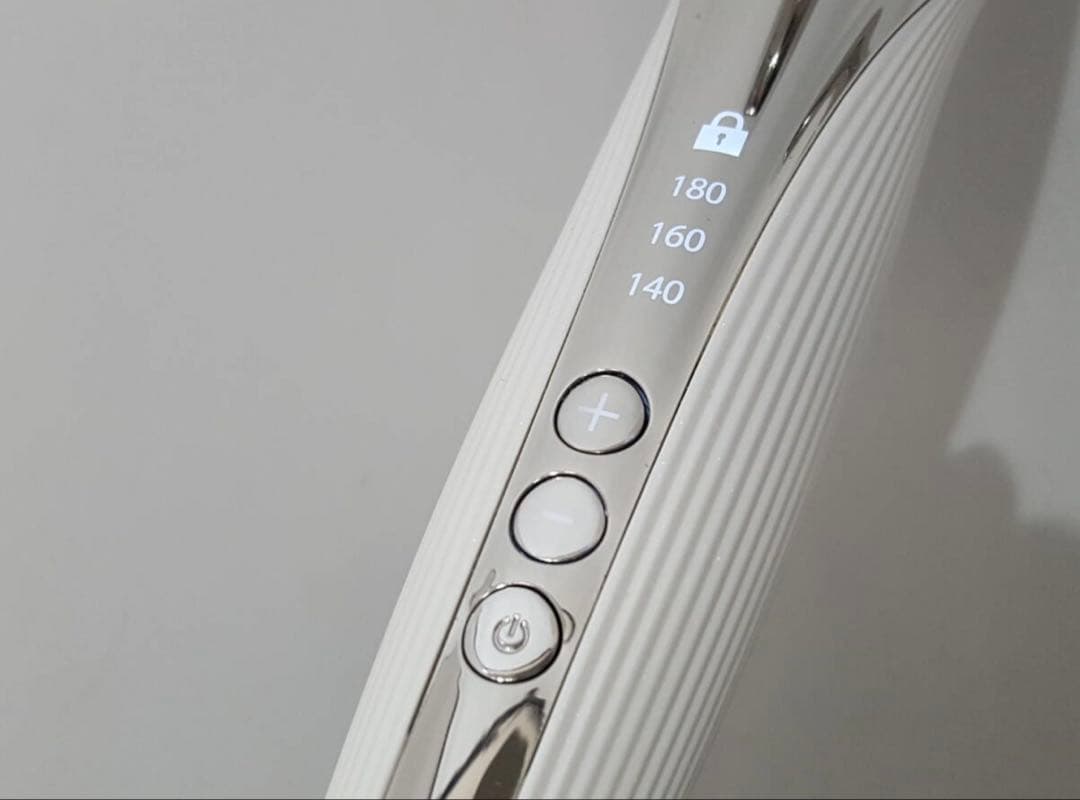 【2023年製・極美品】リファ ビューテック カールアイロン 26mm 箱あり、