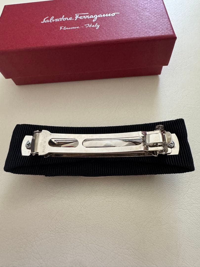 FERRAGAMO フェラガモ　ヘアバレッタ