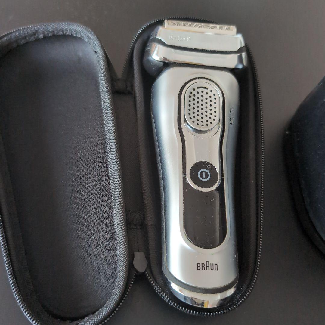 BRAUN メンズ電気シェーバー 充電スタンド付きseries9取説付