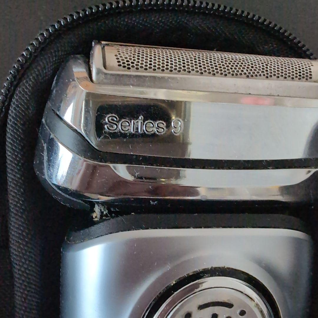 BRAUN メンズ電気シェーバー 充電スタンド付きseries9取説付