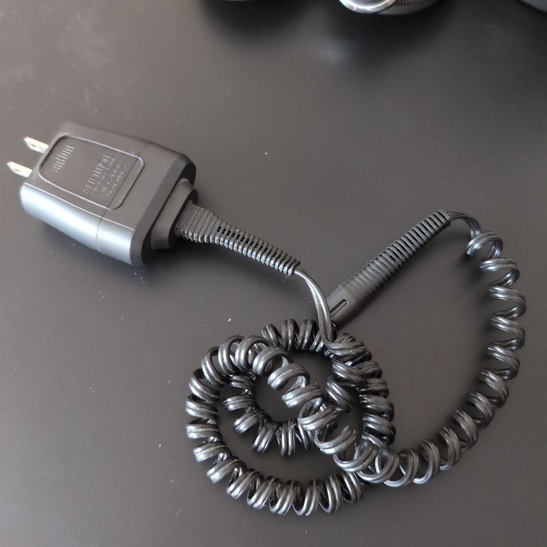 BRAUN メンズ電気シェーバー 充電スタンド付きseries9取説付