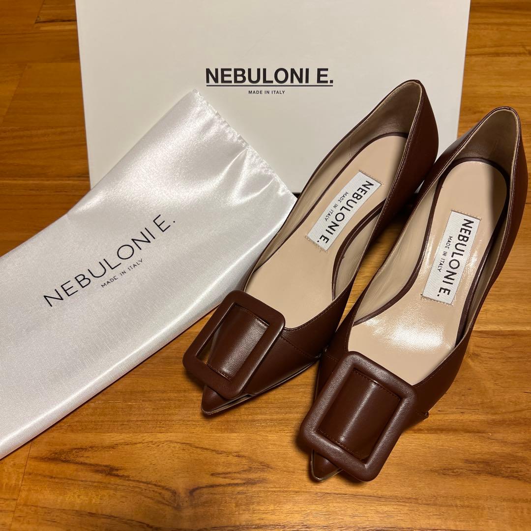 ネブローニ　別注　バックルパンプス