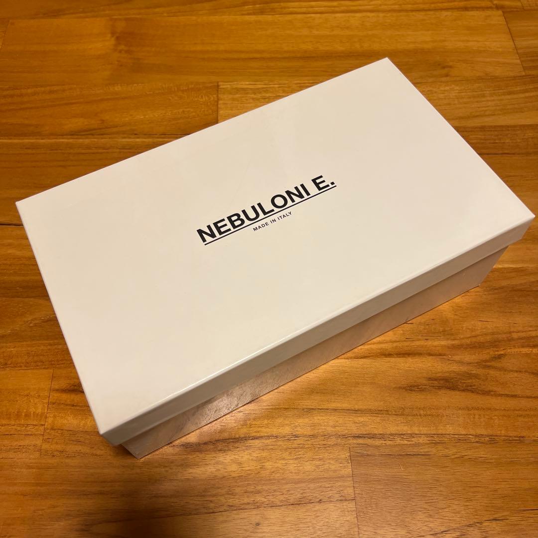 ネブローニ　別注　バックルパンプス