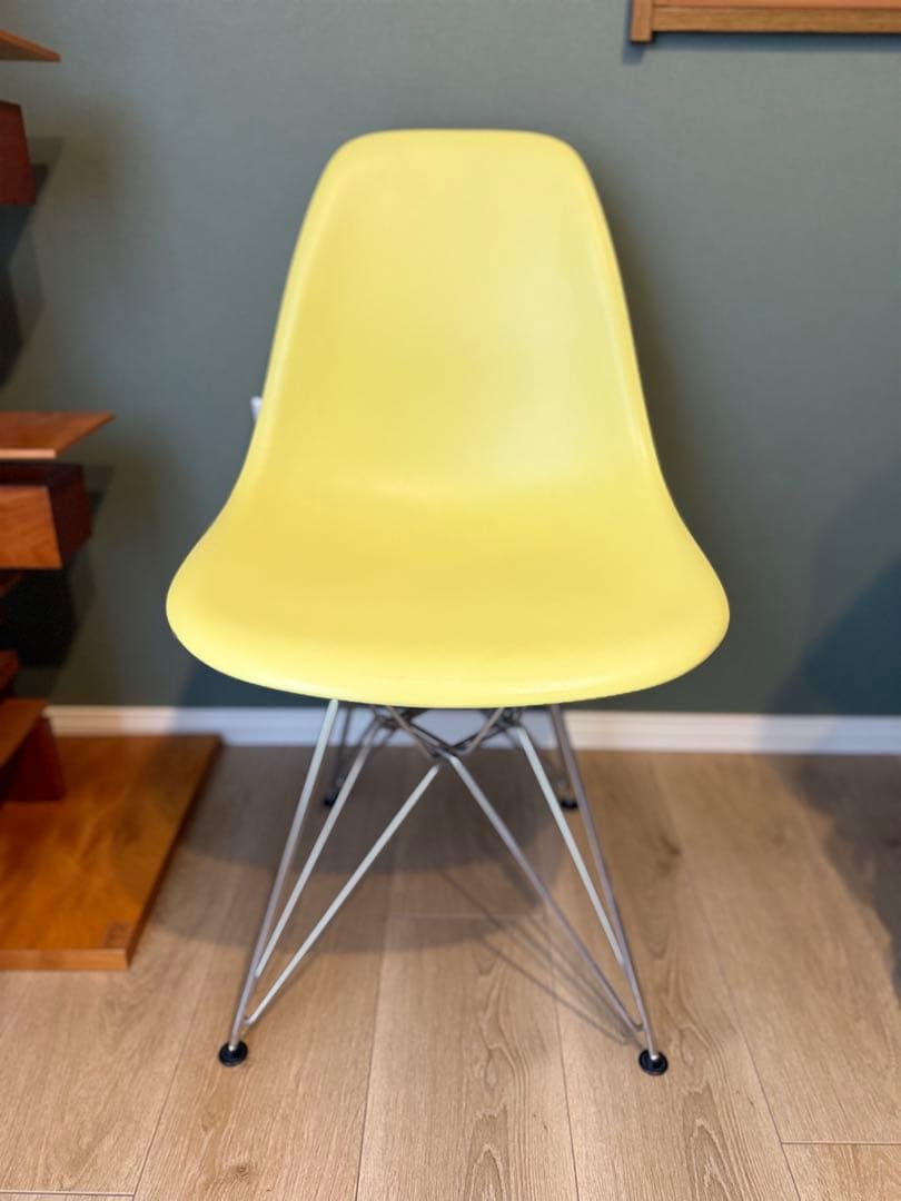 Herman Miller Eames ライムイエロー