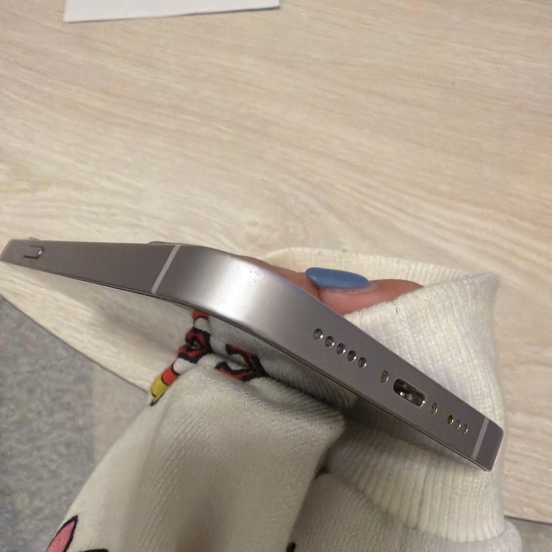 Apple iPhone 14 本体　パープル