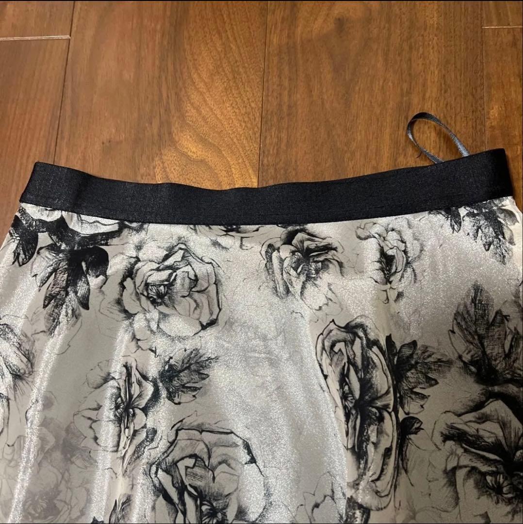 ストロベリーフィールズ　イチエ　フラワーフレアスカート　美品