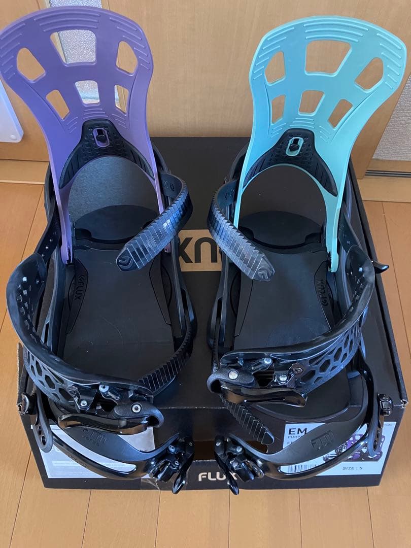 FLUX EM Sサイズ ビンディング 紫 緑 左右色違い バインディング